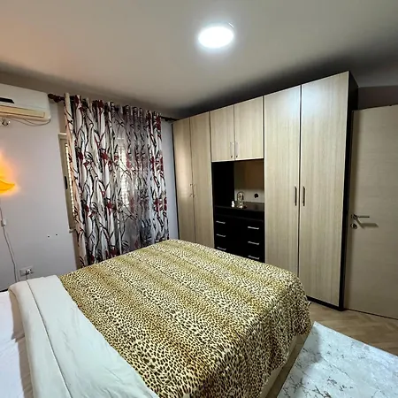 Vasil Shanto * تيرانا